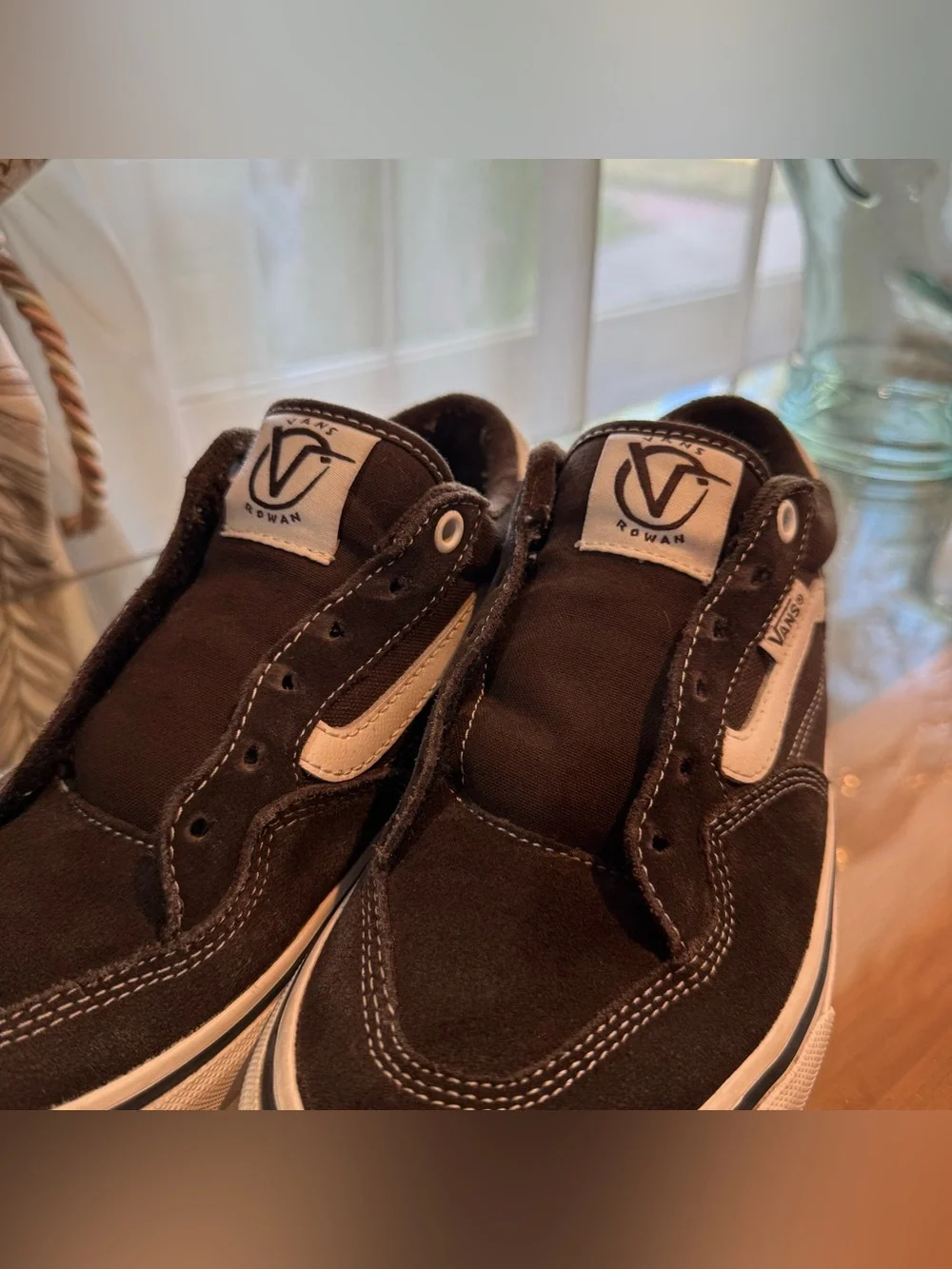 Chocolate brown Vans Classic Low-Top Skate Sneakers